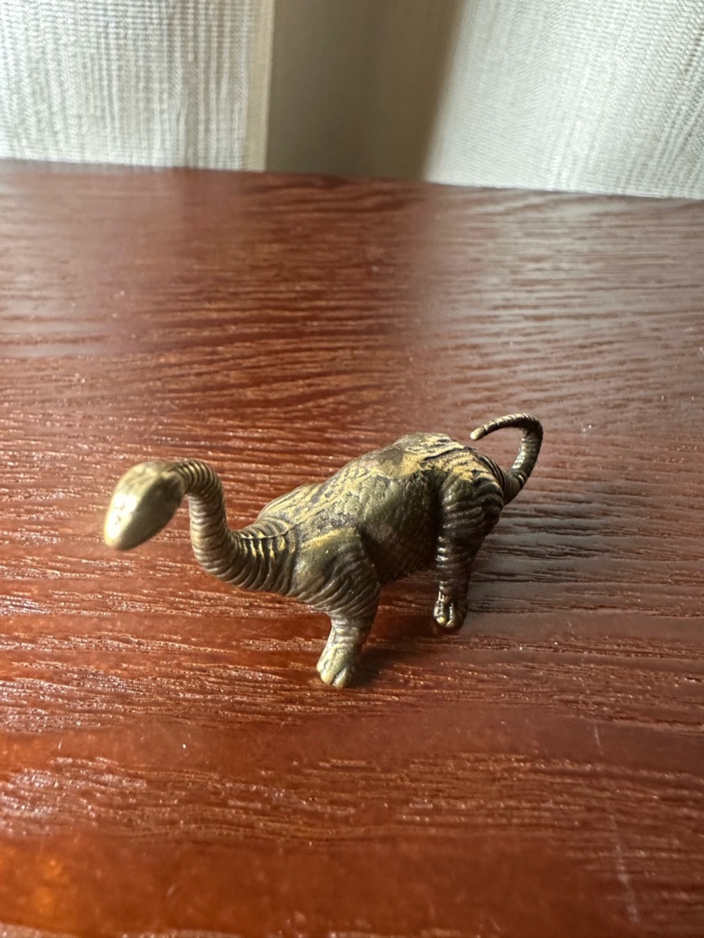 Brass-Colored Brachiosaurus Reptile Figurine - Vintage Style - Picture 9 of 14